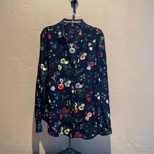 Silk feeling polyester floral blouse